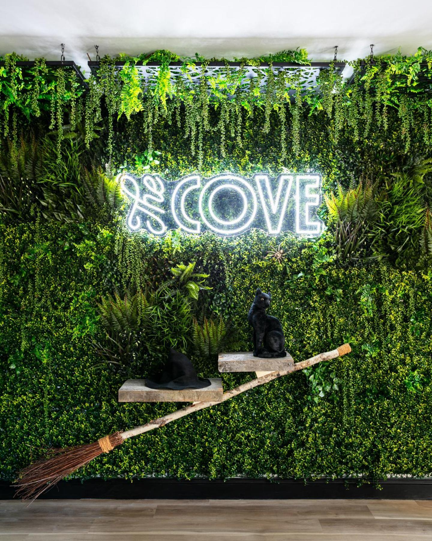 The Cove At Salem Hotel Exterior photo